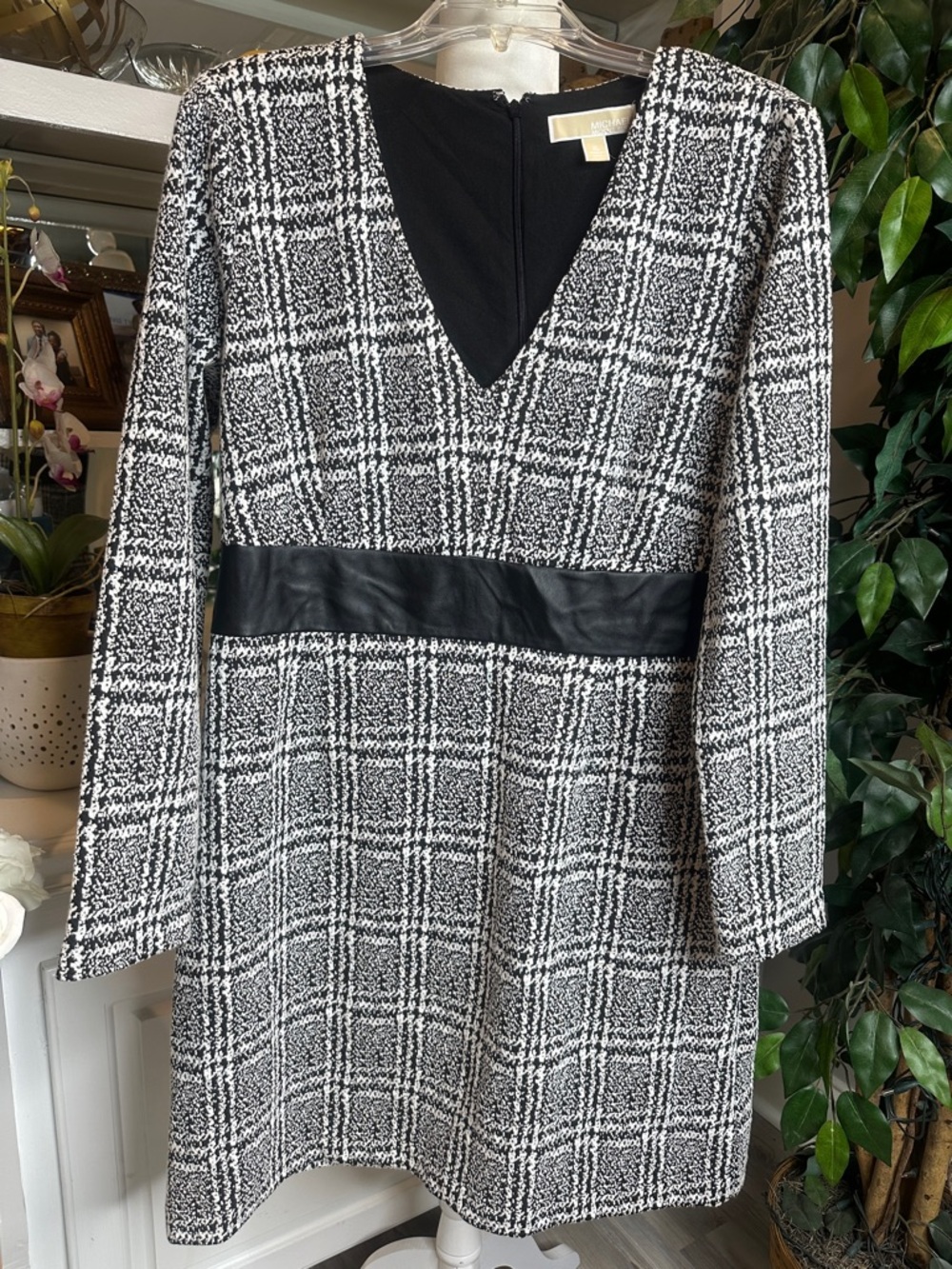EUC MICHAEL Michael Kors Black and White Plaid V-Neck Long Sleeve Dress, XL